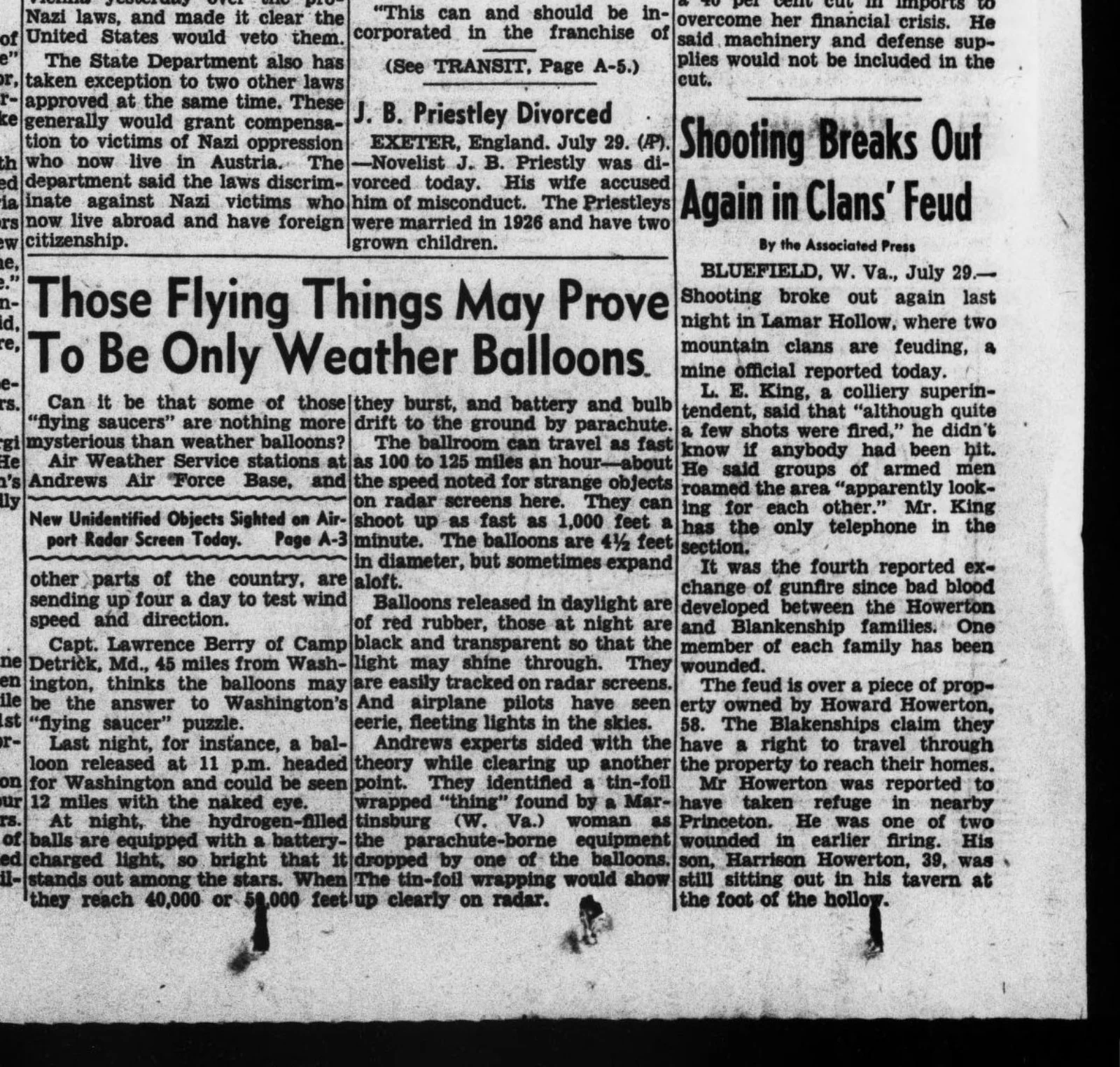 Close-up clipping of the Evening Star front page, July 29 1952: the article headlined 'Those Flying Things May Prove To Be Only Weather Balloons' with the subhead 'New Unidentified Objects Sighted on Airport Radar Screen Today.'